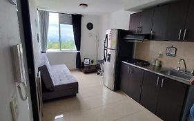 Comodo Apartaestudio al Norte de Armenia, con Parqueadero de Carro, en la salida a Salento y Filandia!